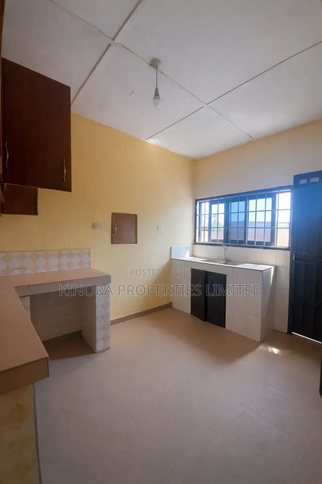 4bdrm Bungalow in State Housing, Kasoa for rent