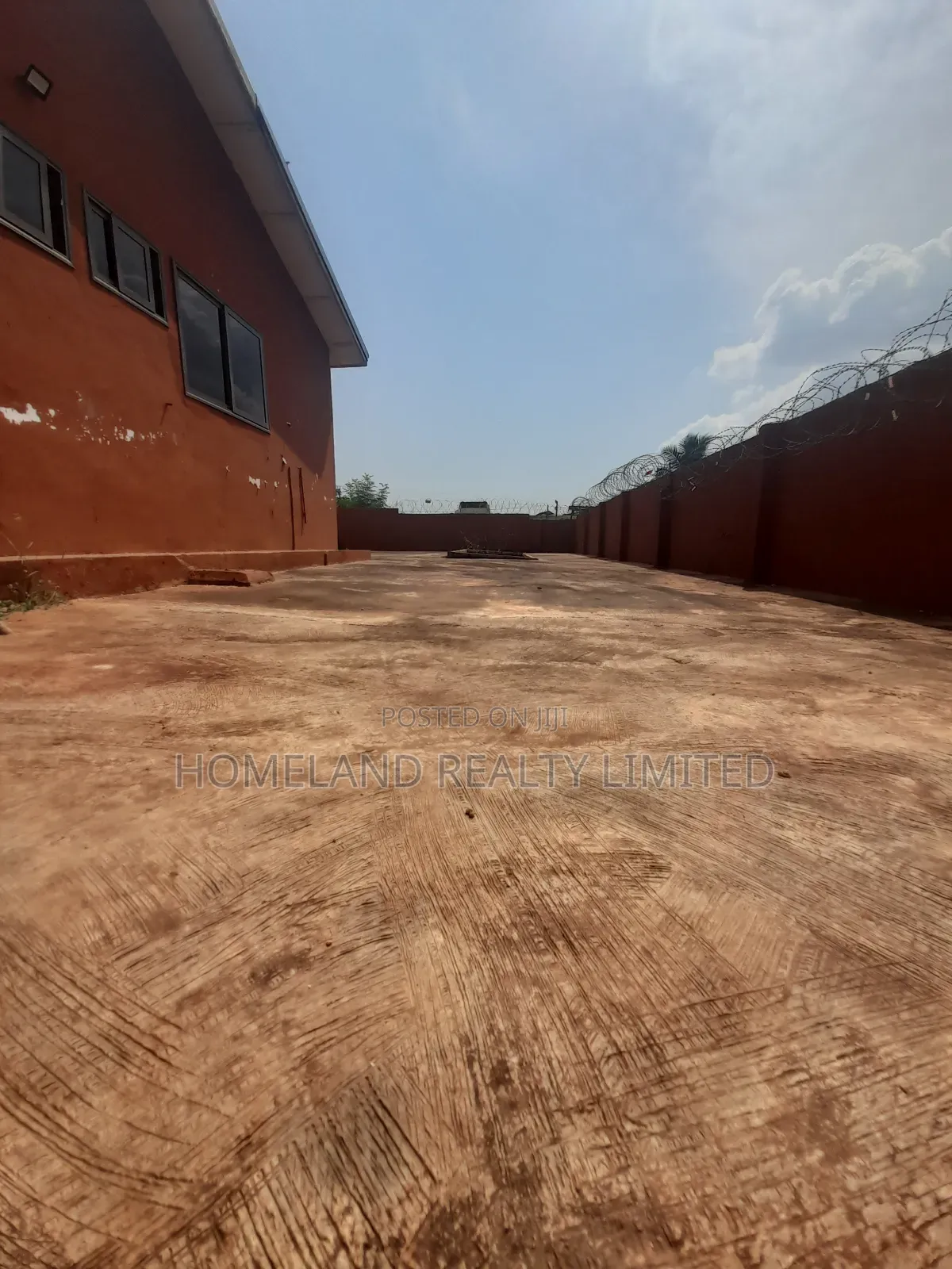 4bdrm Bungalow in State Housing, Kasoa for rent