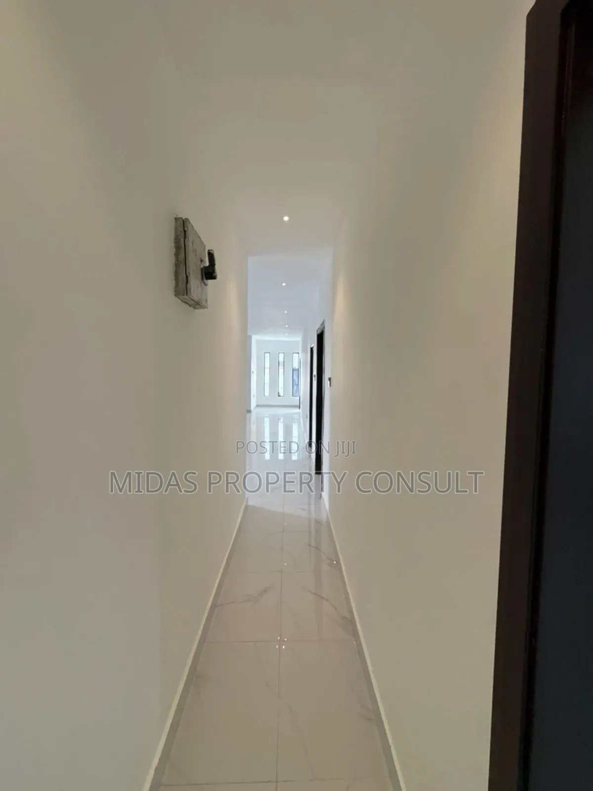 3bdrm House in New Legon, Lake Side Estate for sale
