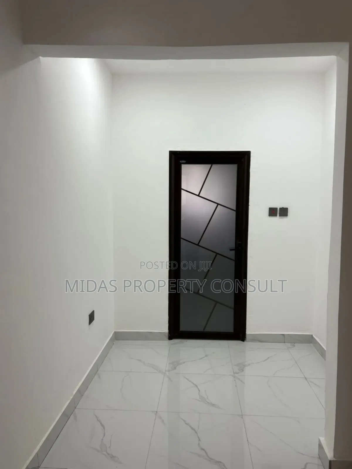 3bdrm House in New Legon, Lake Side Estate for sale