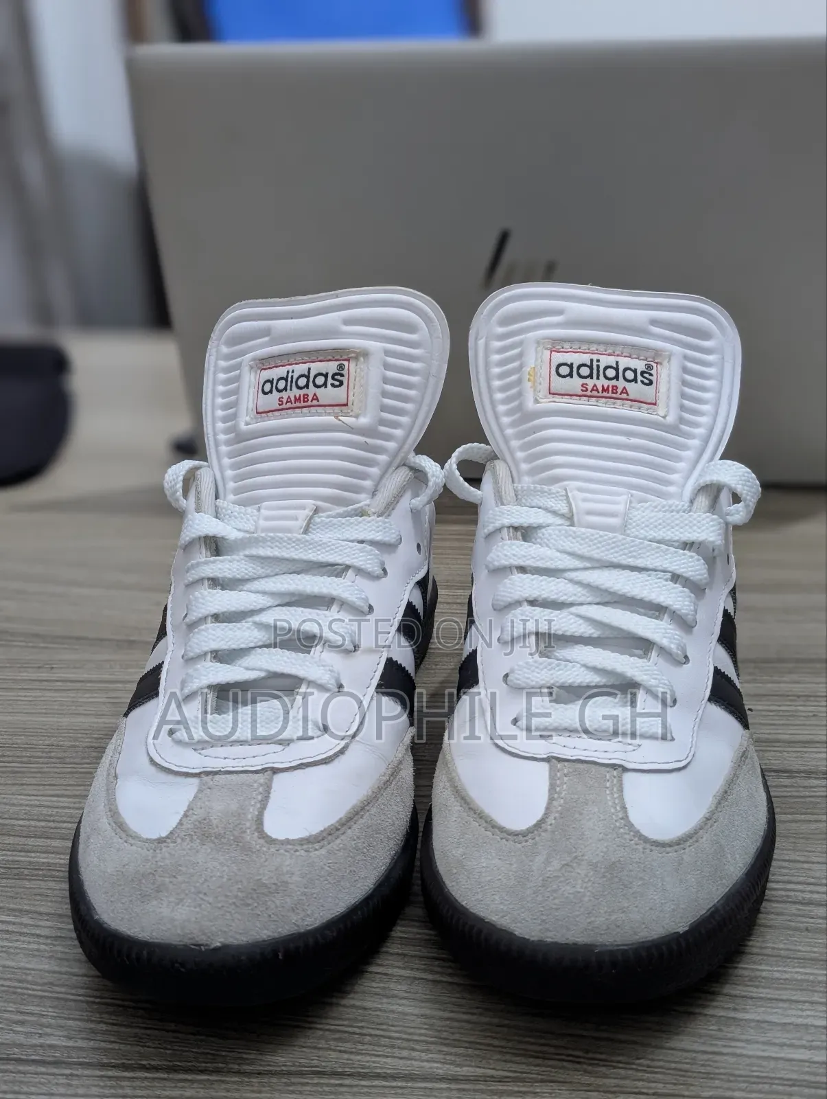 Preowned Adidas Samba Classic White / Black Sneakers
