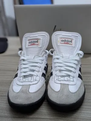 Preowned Adidas Samba Classic White / Black Sneakers