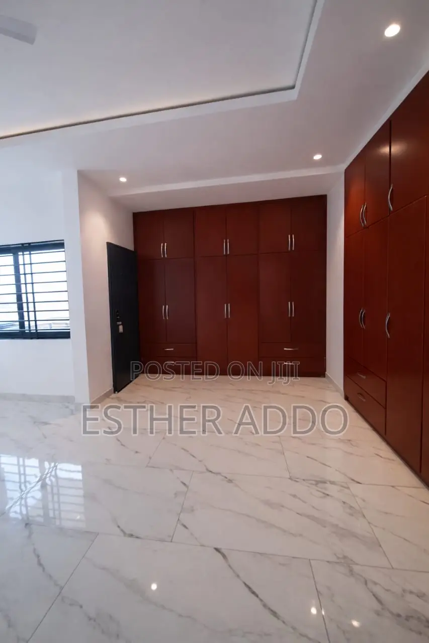 3bdrm House in School Park Area for rent