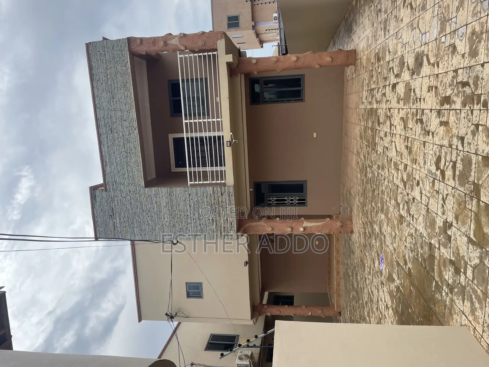 3bdrm Duplex in Oyarifa Mall Area for rent