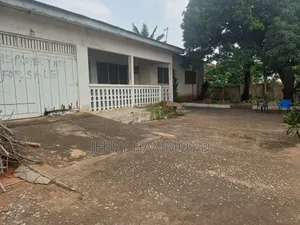4bdrm House in Achimota Petroleum for sale