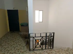 8bdrm House in East Legon, American House for sale