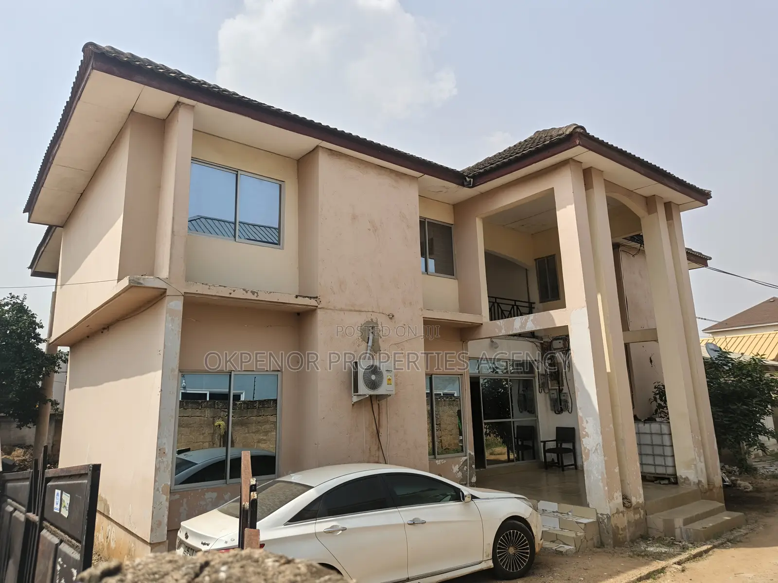 8bdrm House in East Legon, American House for sale