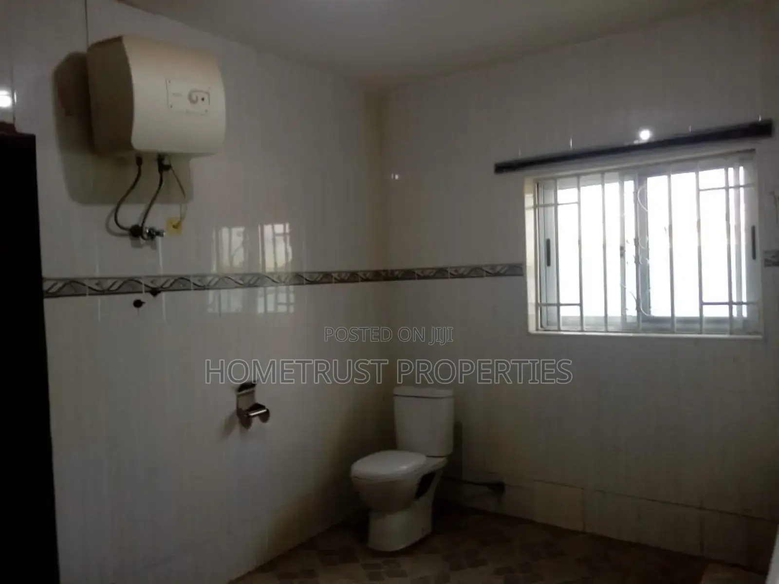 6bdrm House in Hometrust Properties, Amasaman for sale