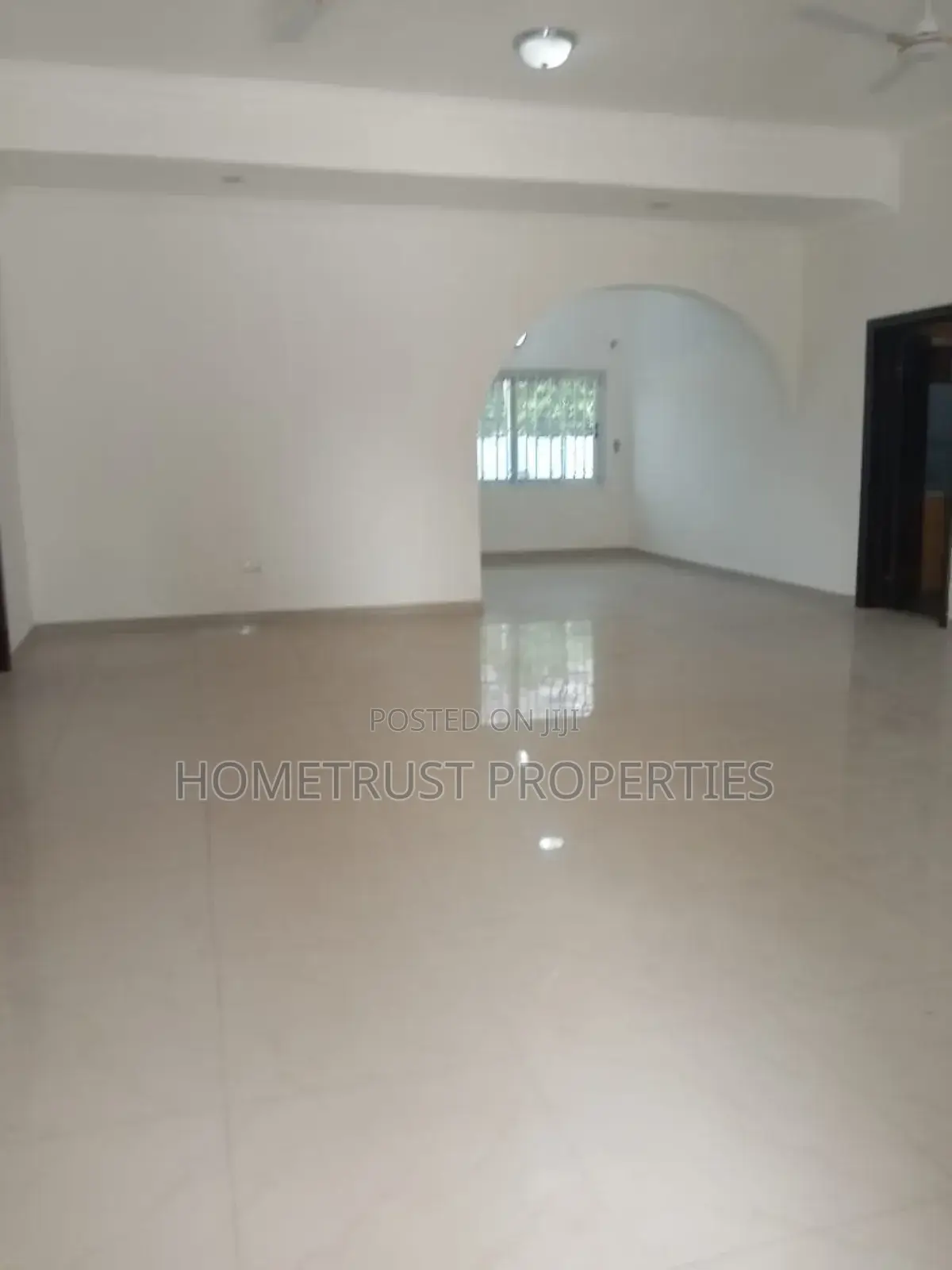 6bdrm House in Hometrust Properties, Amasaman for sale