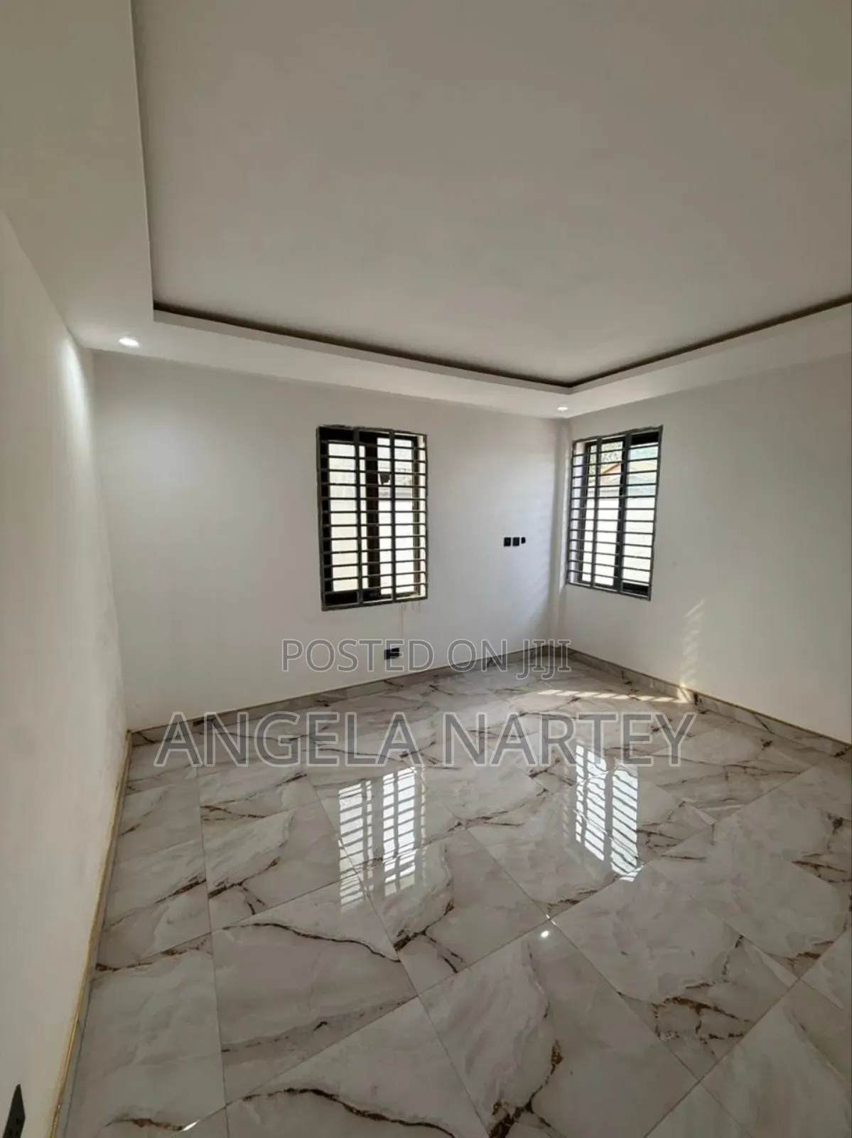 5bdrm House in Adenta Ssnit for sale