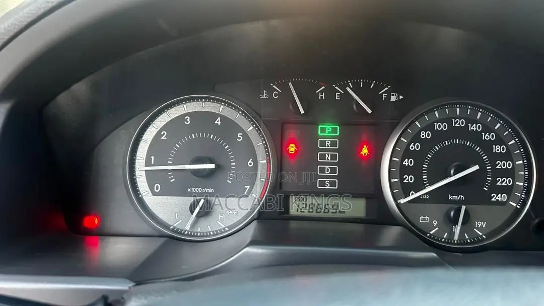 Toyota Land Cruiser 4.5 V8 GXR 2016 Silver