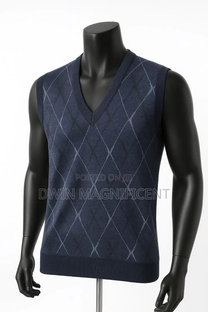 Men's Argyle v-Neck Sweater Vest