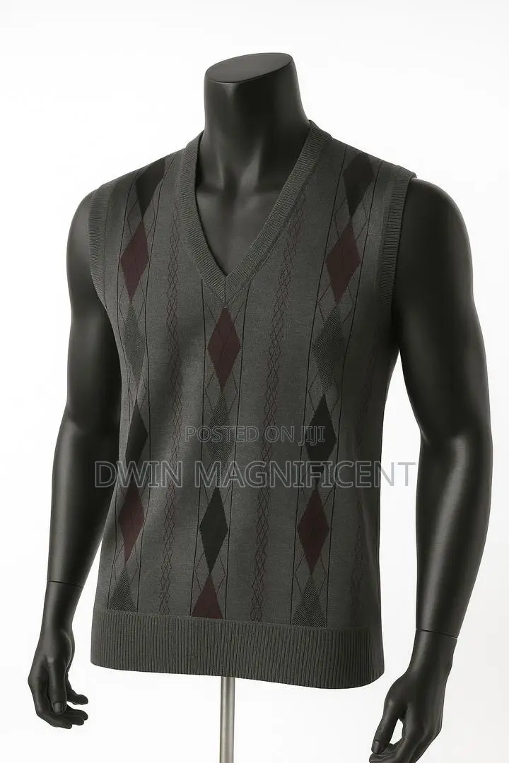 Men's Argyle v-Neck Sweater Vest