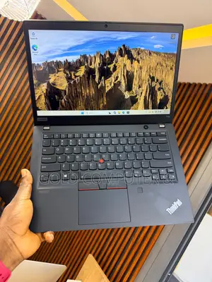 Laptop Lenovo Thinkpad T14s Gen 1 16GB Intel Core I7 SSD 512GB