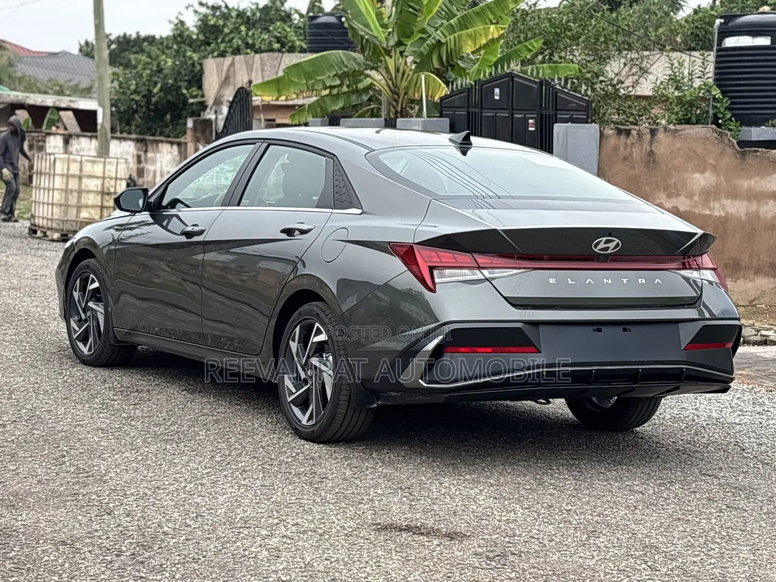 Hyundai Elantra 2025 Gray