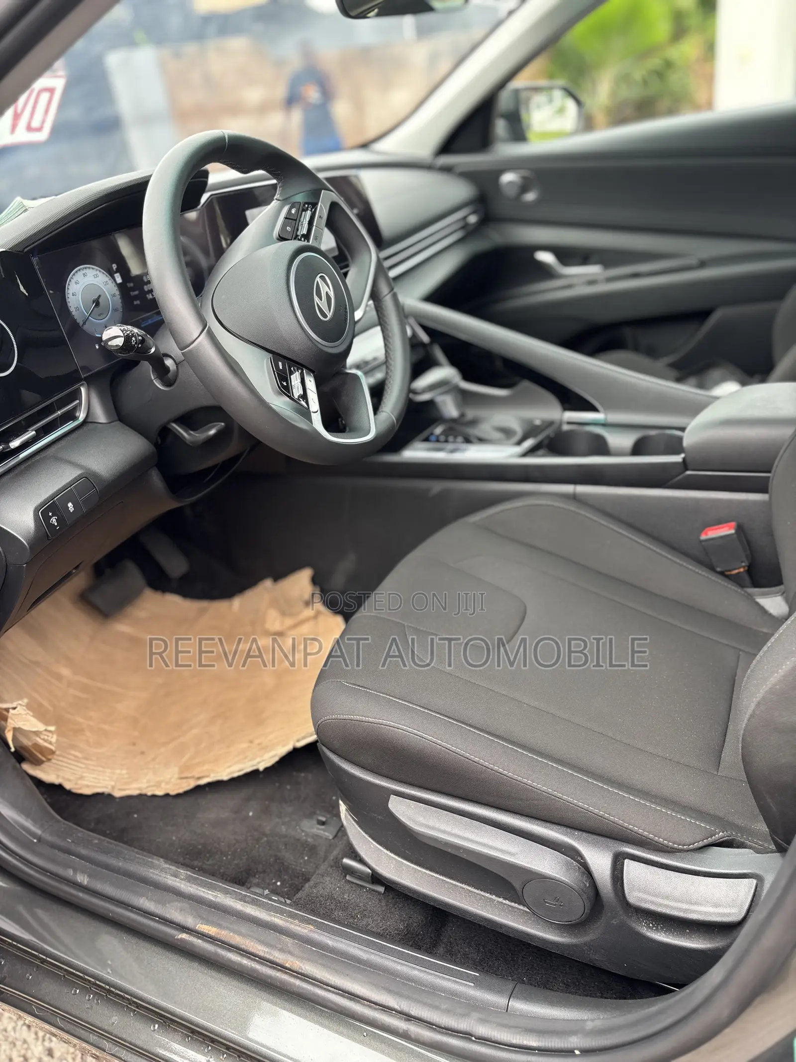 Hyundai Elantra 2025 Gray