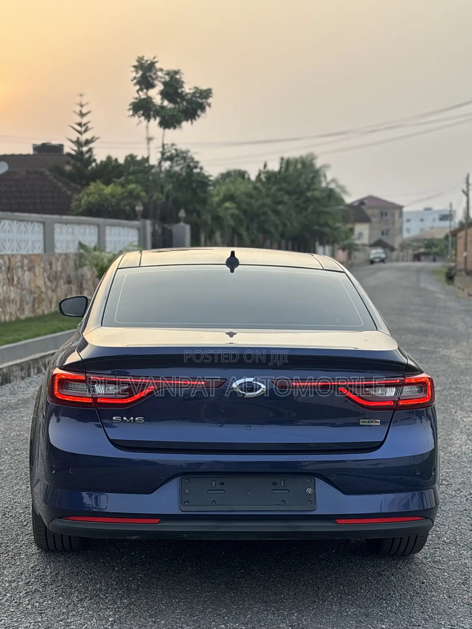Samsung SM 2016 Blue