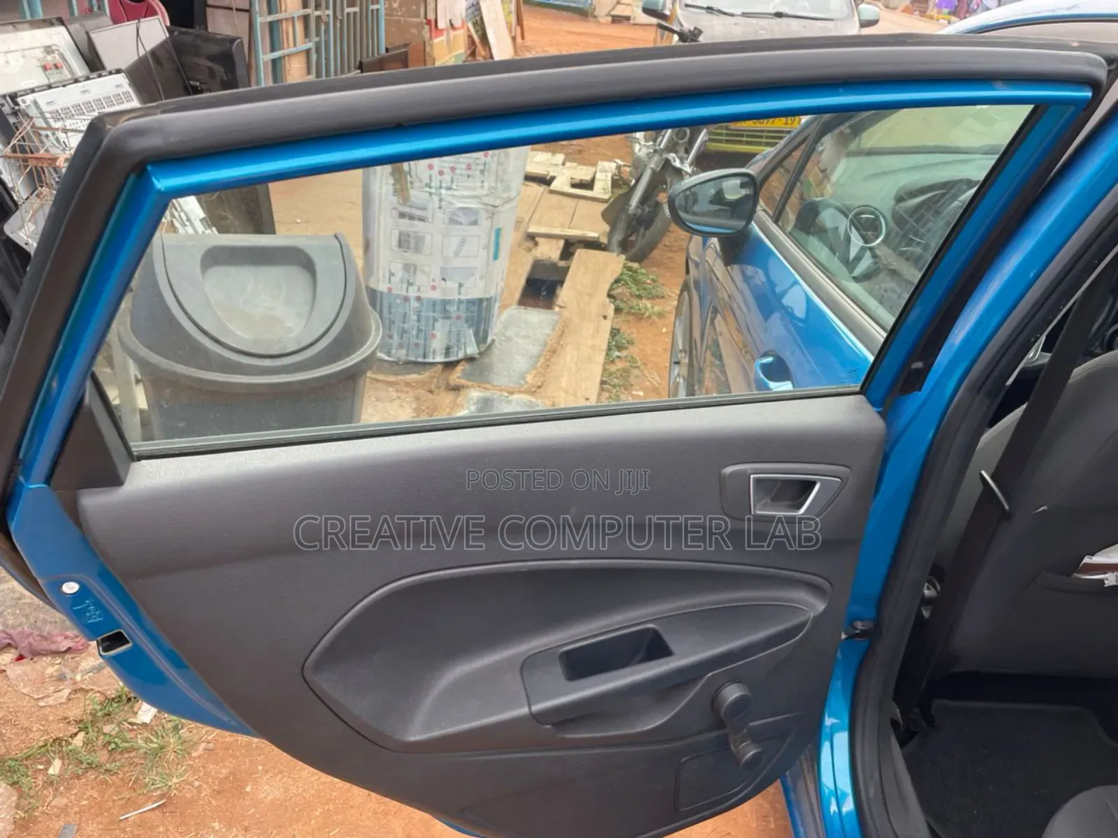 Ford Fiesta Titanium Hatchback 2016 Blue