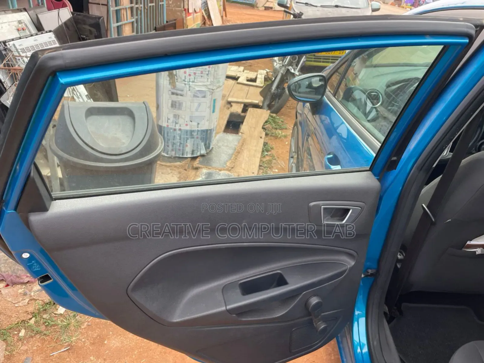 Ford Fiesta Titanium Hatchback 2016 Blue