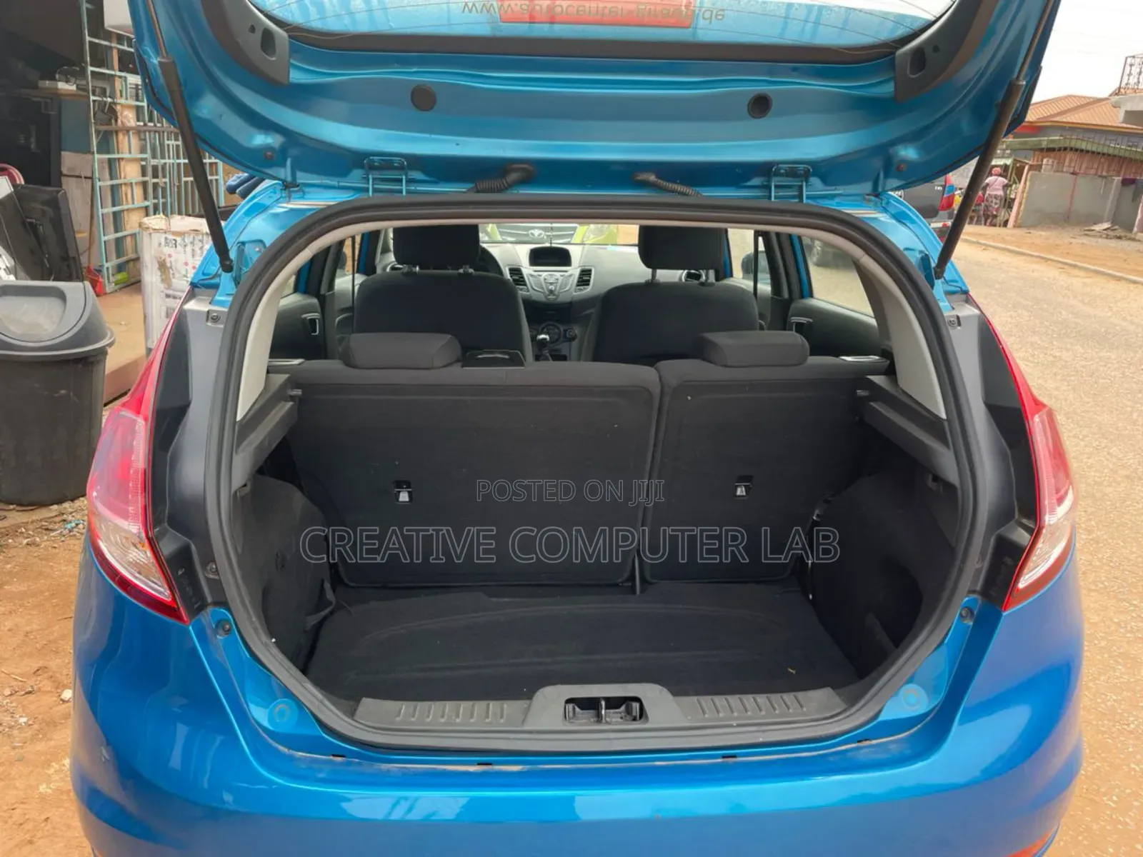 Ford Fiesta Titanium Hatchback 2016 Blue