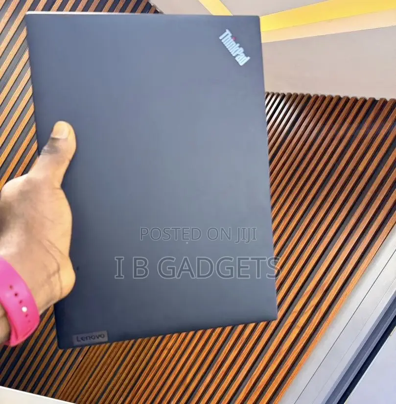 Laptop Lenovo ThinkPad T14 G4 16GB Intel Core I7 SSD 256GB
