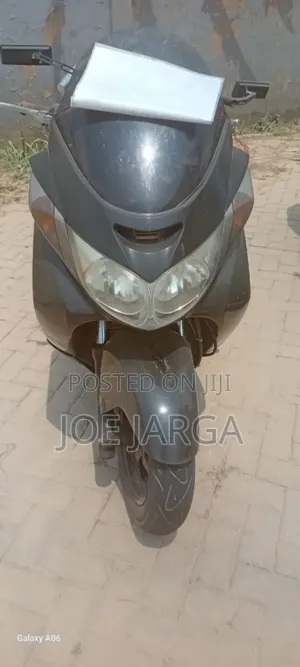 Suzuki Burgman 2011 Black