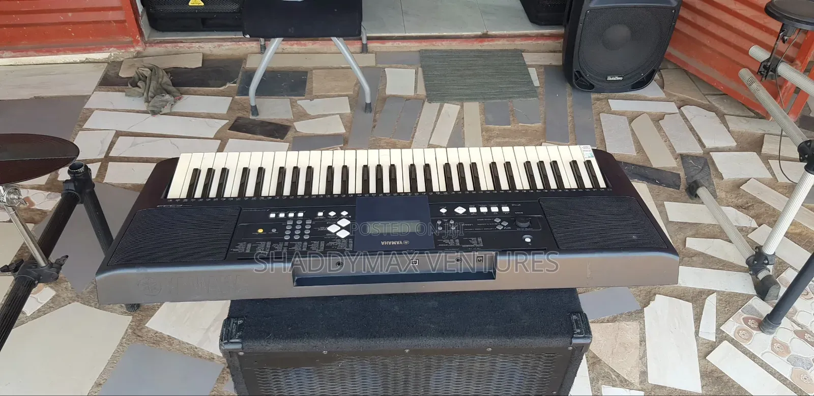 Yamaha PSR E333