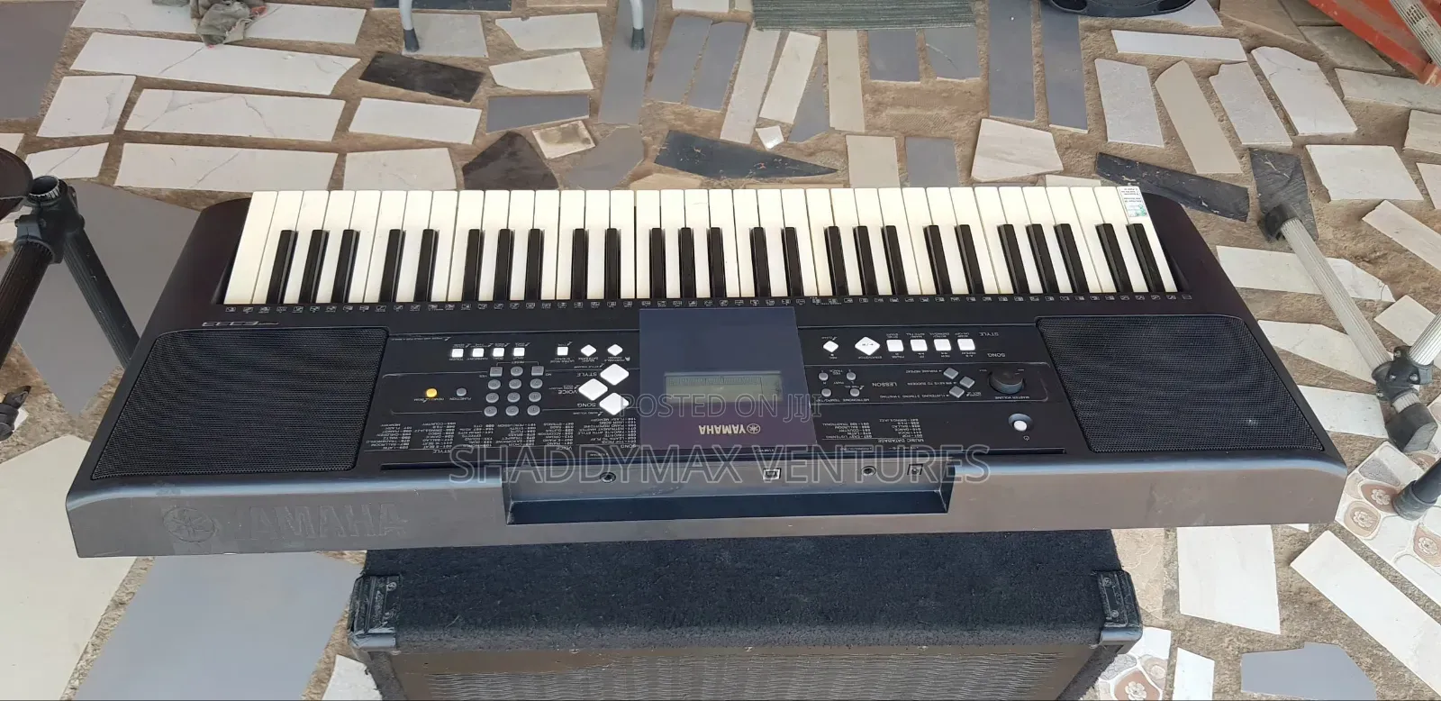 Yamaha PSR E333