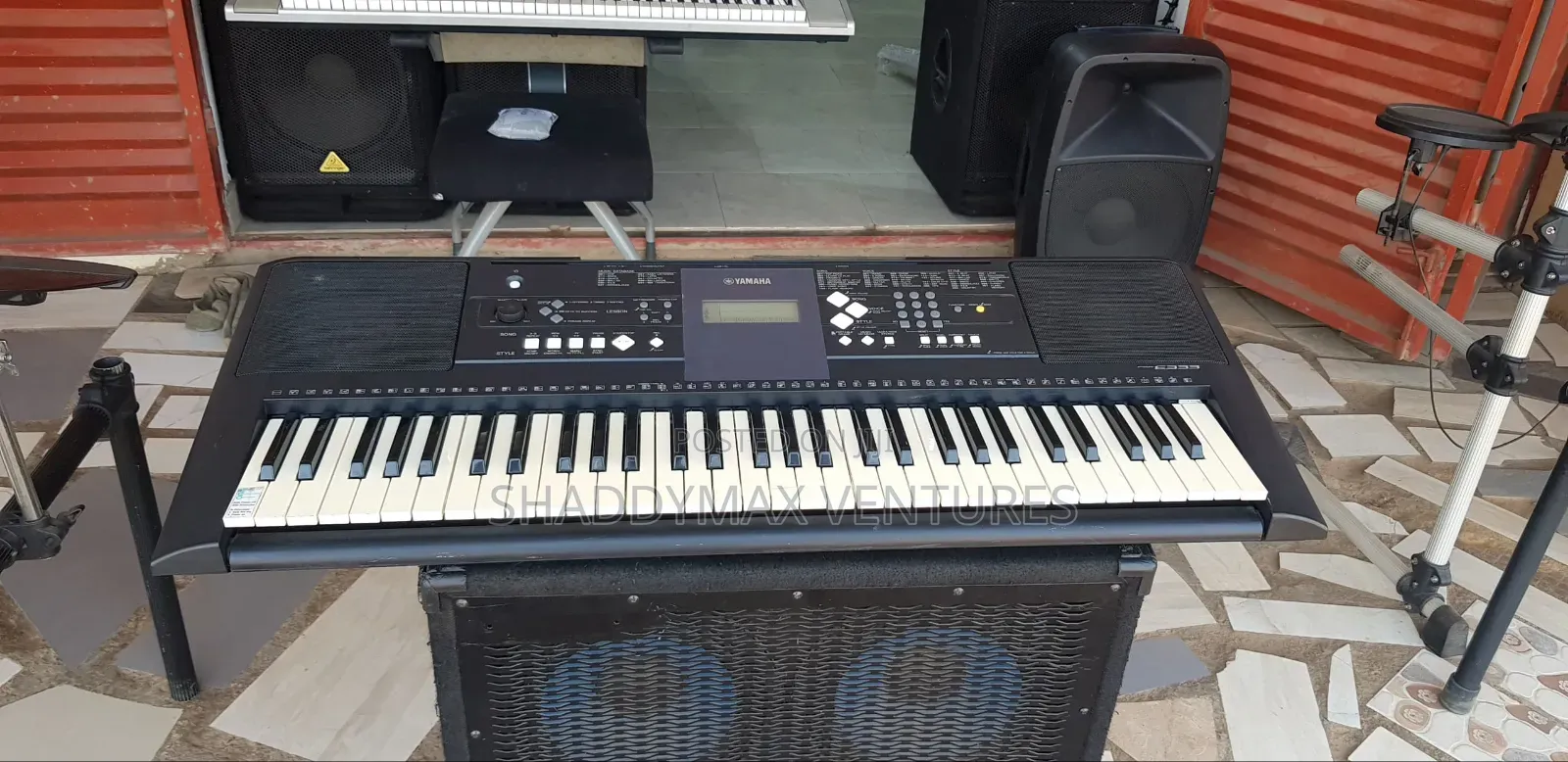 Yamaha PSR E333
