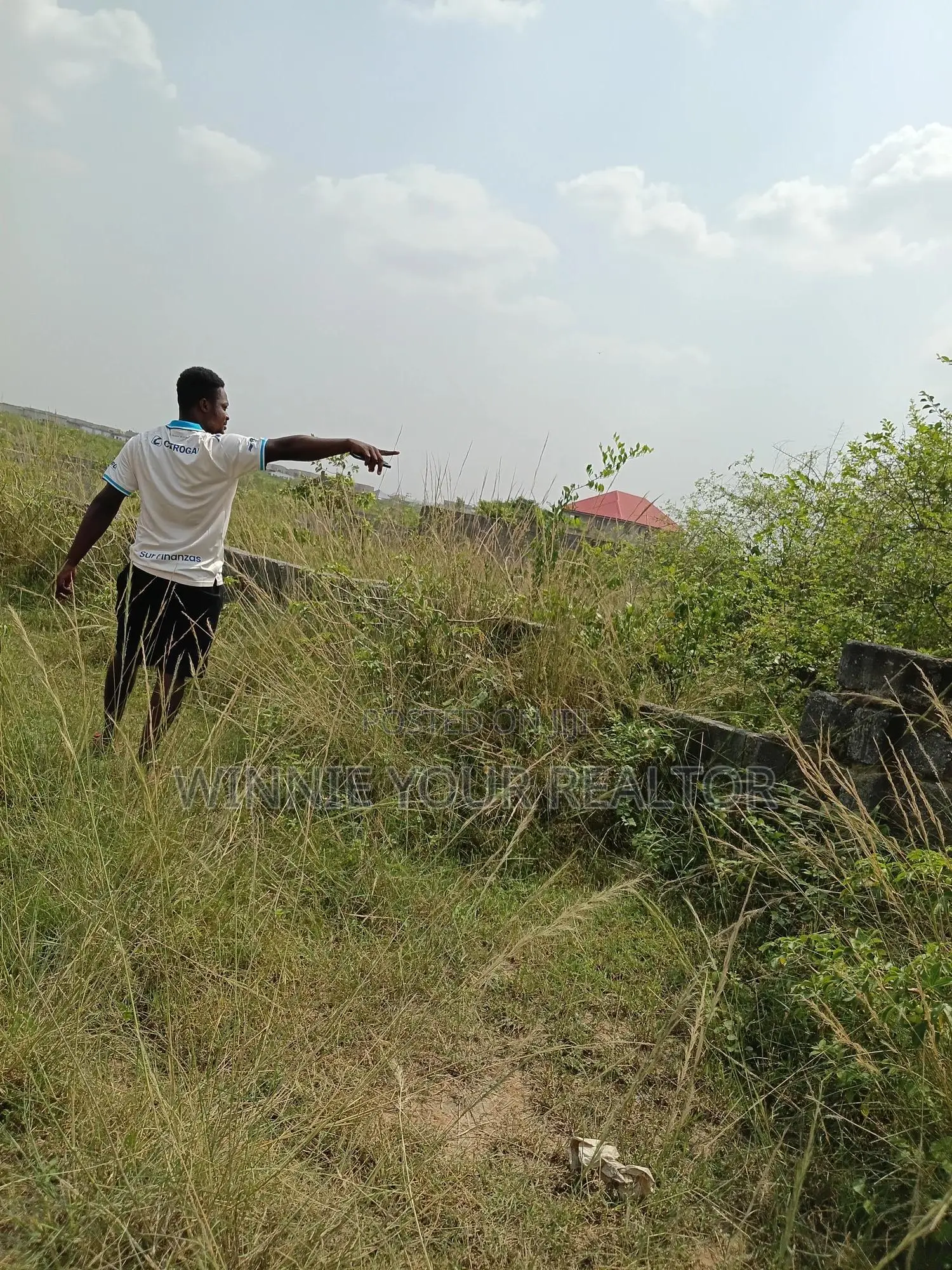 One Walled Plot Opposite Elegant Home - Katamanso