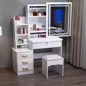 Dressing Mirror/Table With Led Light Set