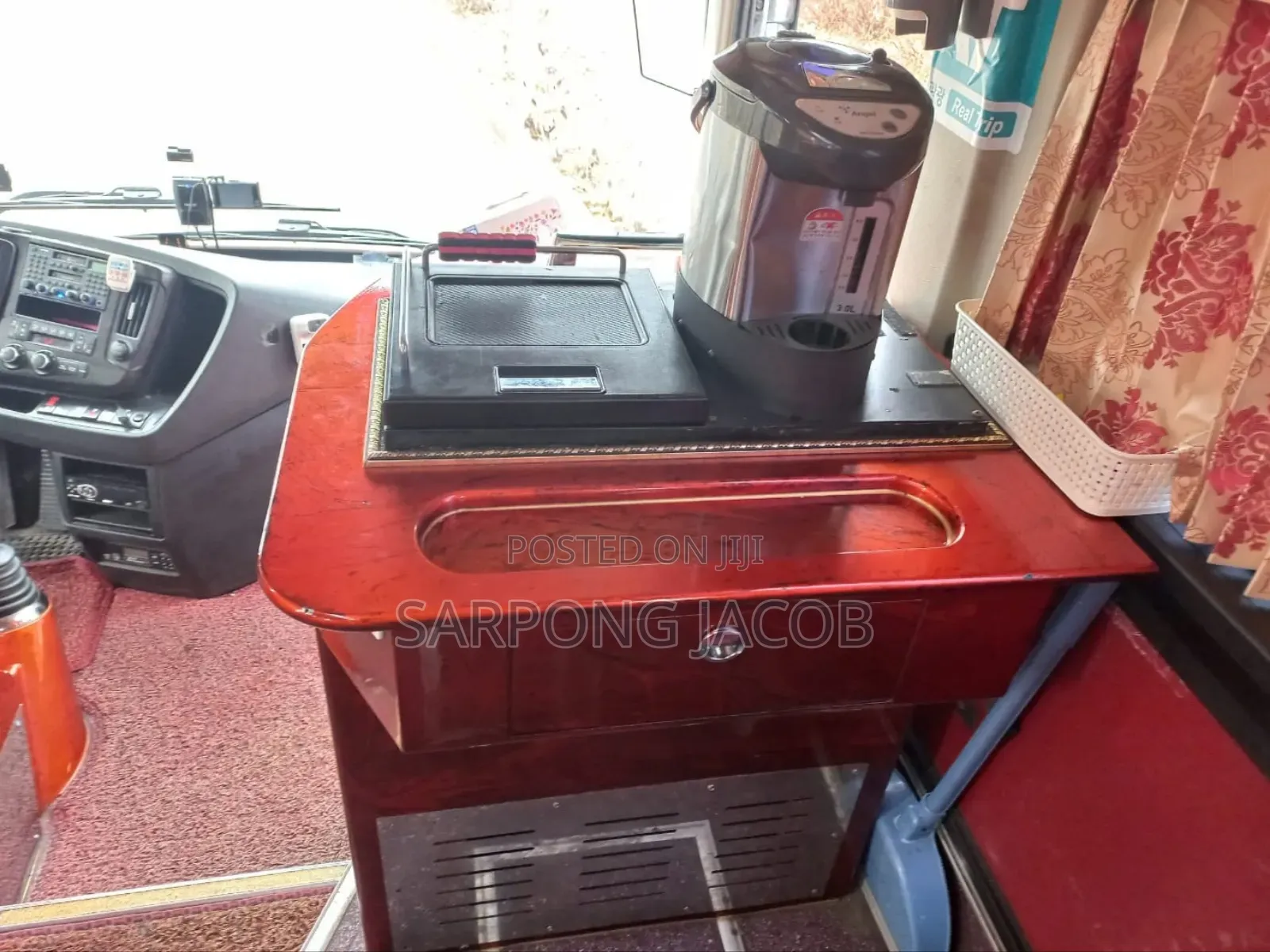 Bus 2011 Red