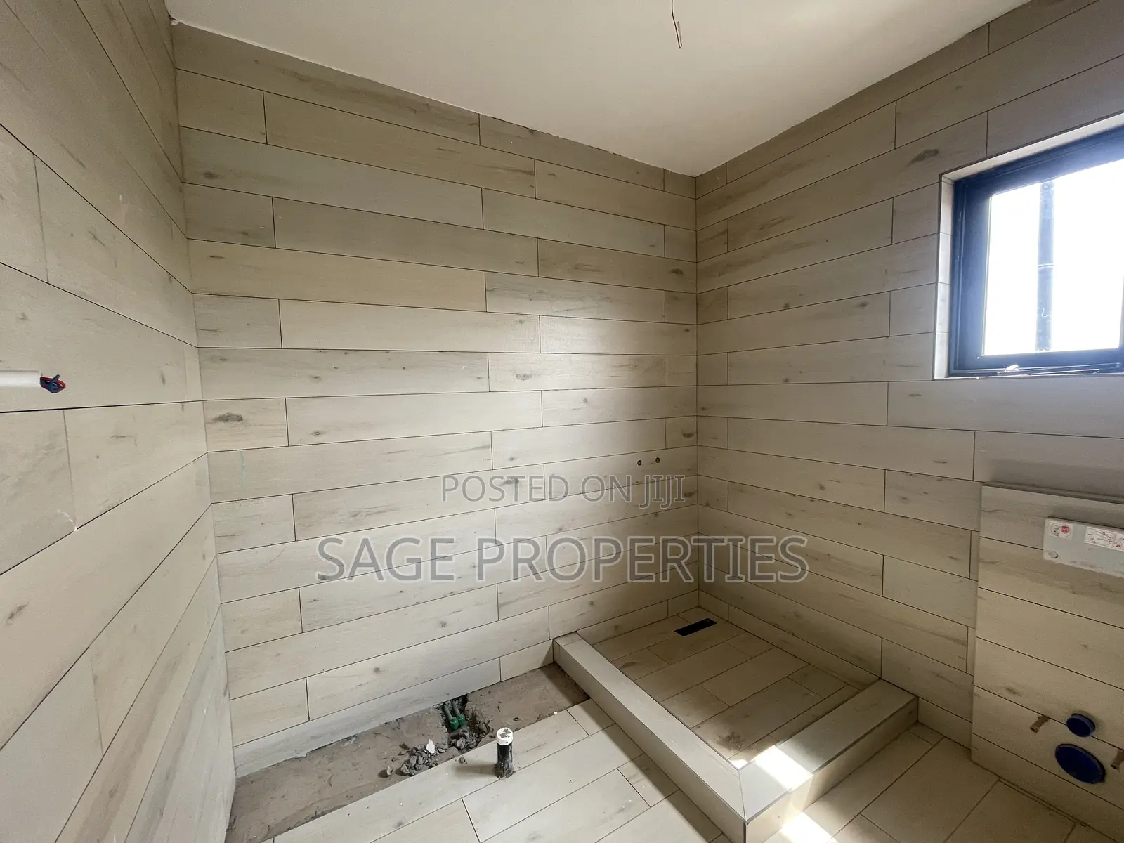 3bdrm House in Arthur'S Court, Nmai-Dzorn for sale