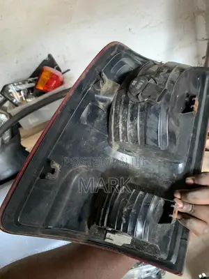 Dodge Ram 1500 2500 3500 Tail Light (Right )