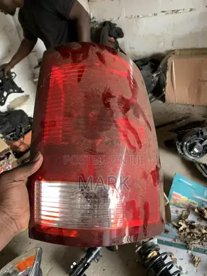 Dodge Ram 1500 2500 3500 Tail Light (Right )