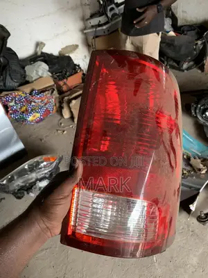 Dodge Ram 1500 2500 3500 Tail Light (Right )