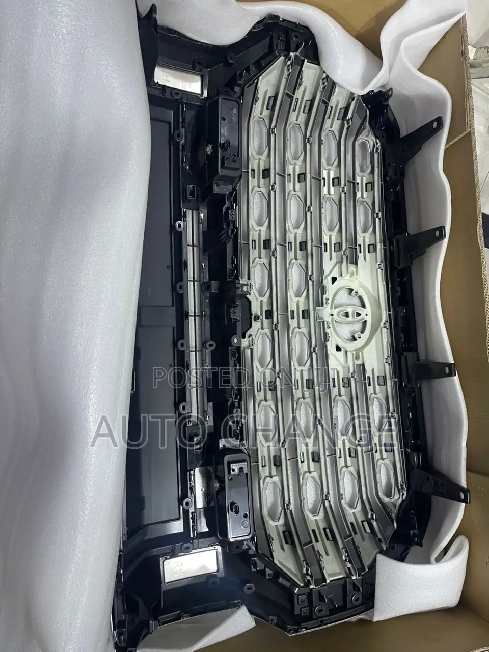 Tundra 2024 Complete Front Grill