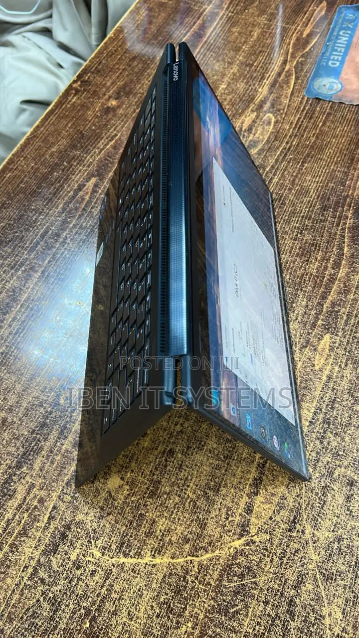Laptop Lenovo Yoga 9i 16GB Intel Core i7 SSD 512GB