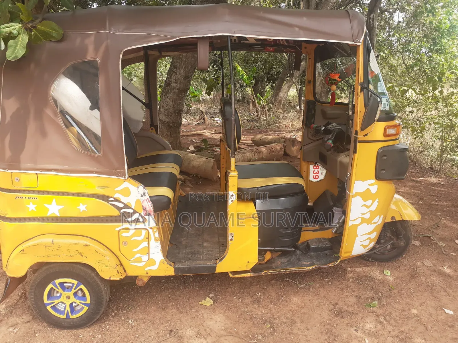 Bajaj RE 2021 Yellow