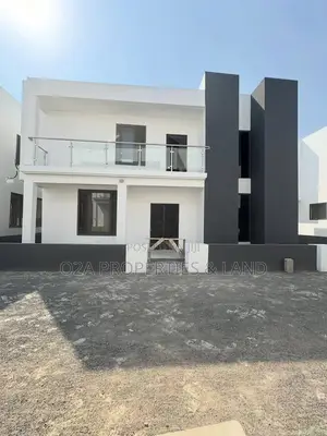 3bdrm Townhouse / Terrace in Abelemkpe, Lincoln School Area for rent
