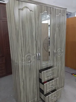 Quality Foreign 3 Door Wardrobe