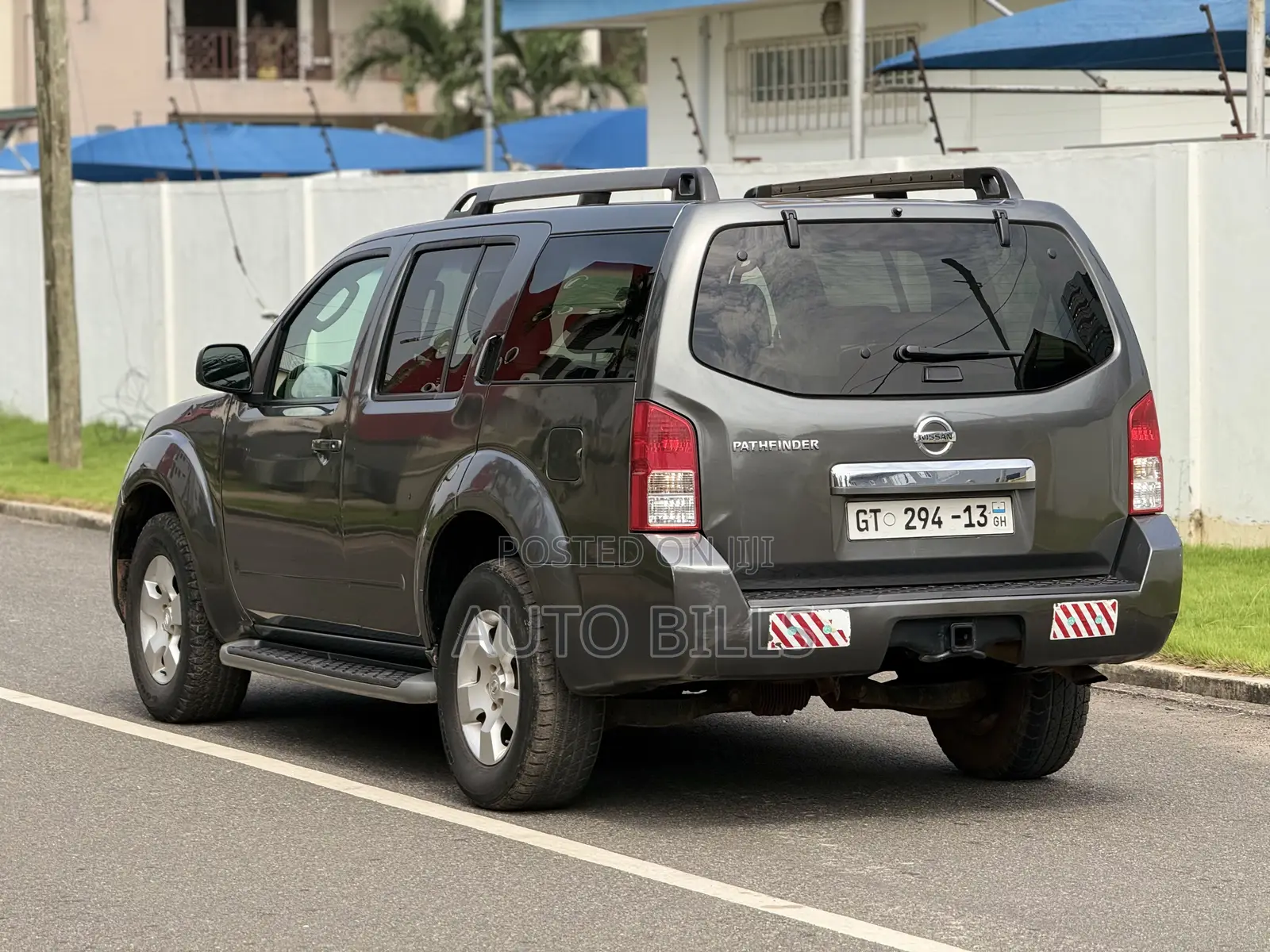 Nissan Pathfinder LE 4x4 2008 Gray