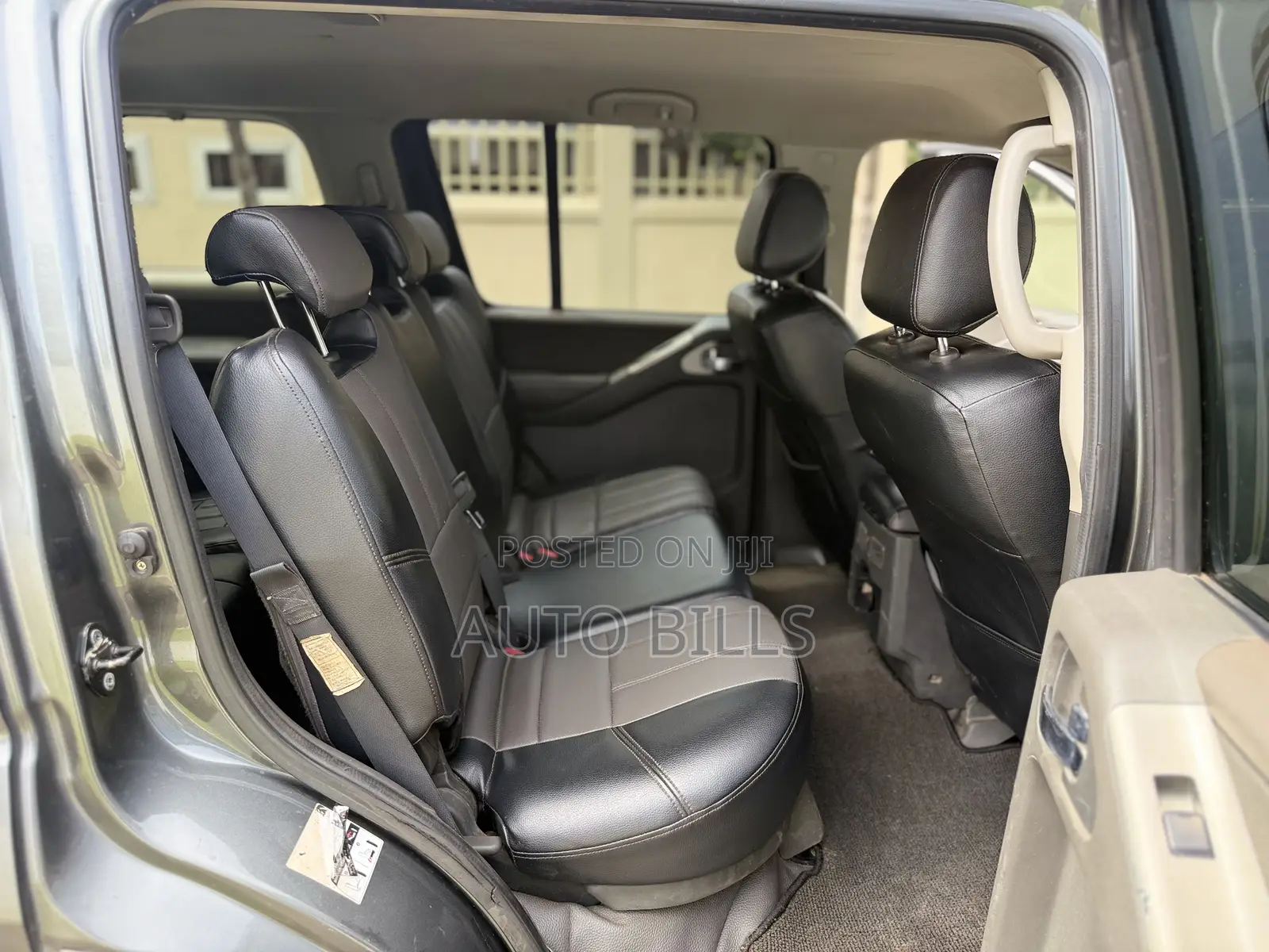 Nissan Pathfinder LE 4x4 2008 Gray