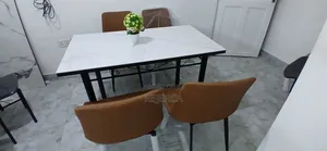 Durable Dinning Table With Chairs
