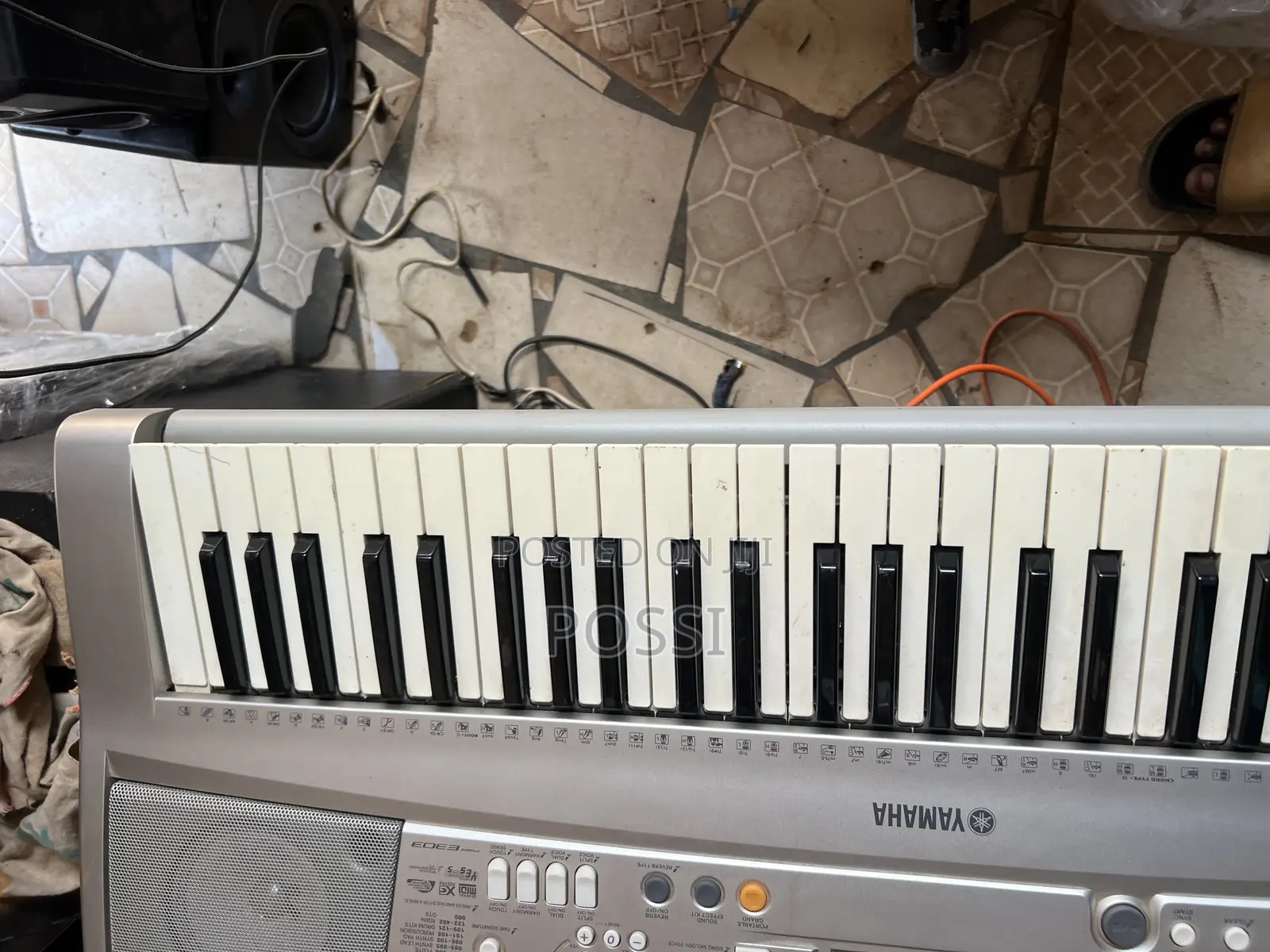 Yamaha PSR E303 From Uk