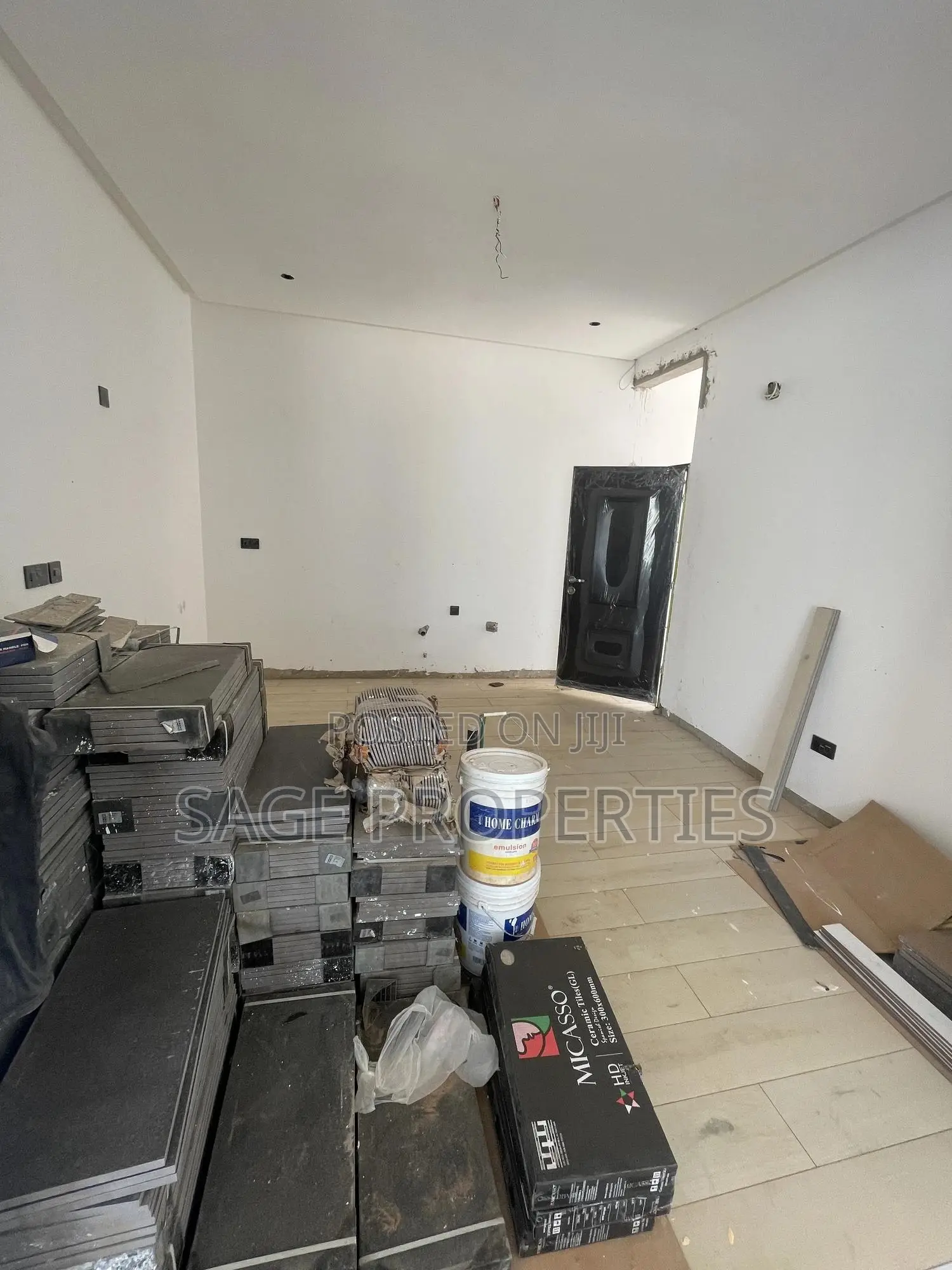 3bdrm House in Arthur'S Court, Nmai-Dzorn for sale