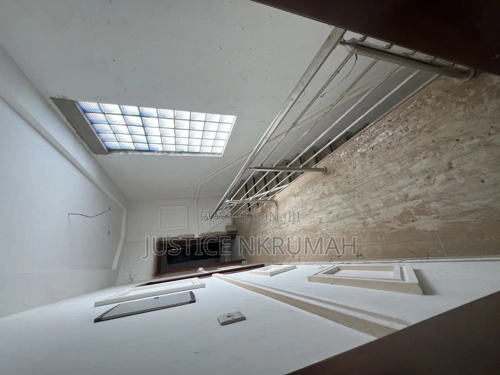 3bdrm Apartment in Mr Justice Estate, Old Barrier for rent