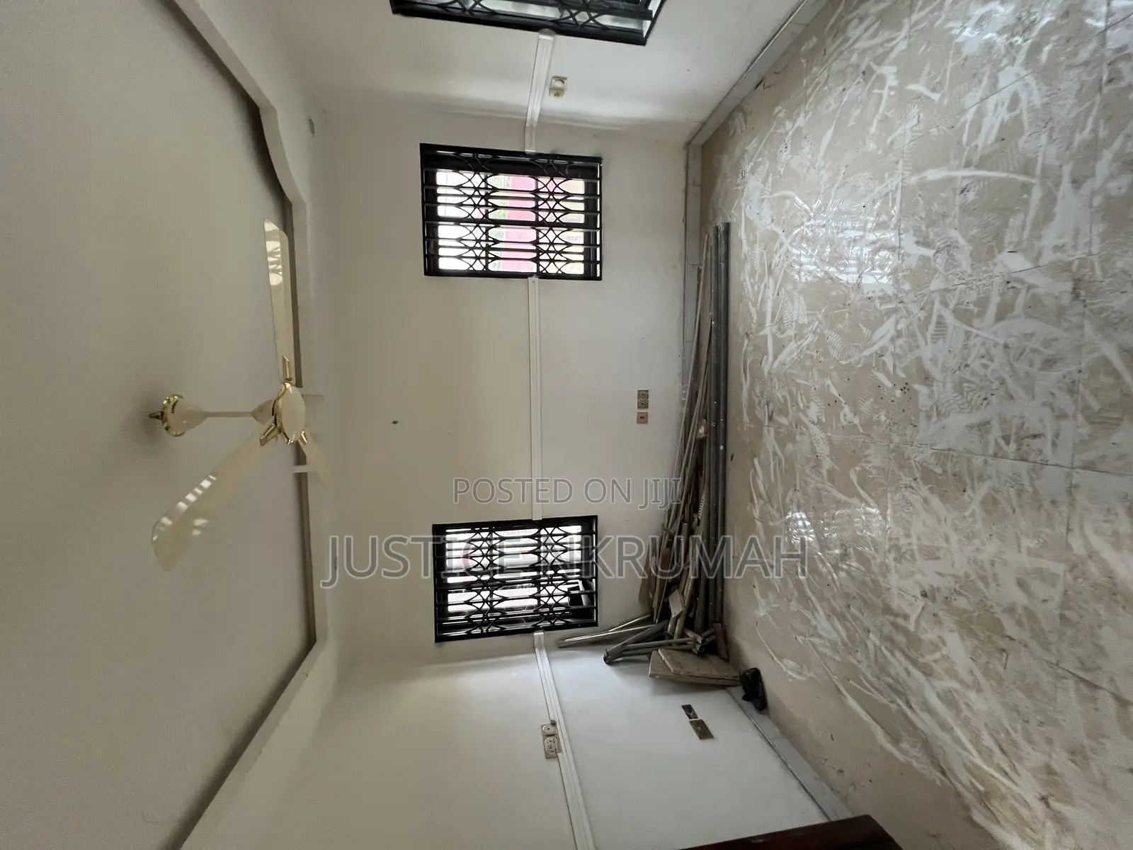 3bdrm Apartment in Mr Justice Estate, Old Barrier for rent