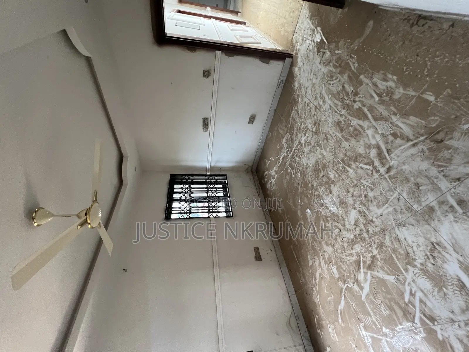 3bdrm Apartment in Mr Justice Estate, Old Barrier for rent