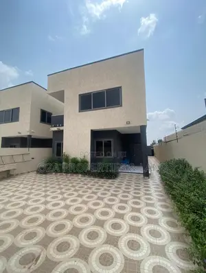 4bdrm House in Ashaley Botwe, Lake Side Estate for sale